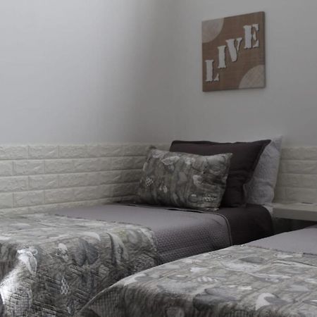 Chez Les Soeurs Apartment Помпей Екстериор снимка