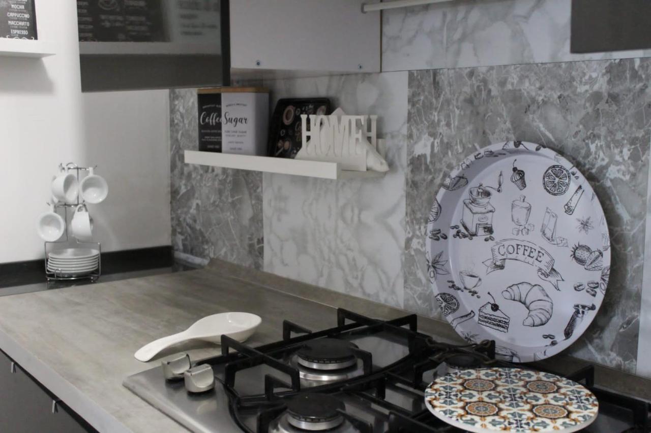 Chez Les Soeurs Apartment Помпей Екстериор снимка