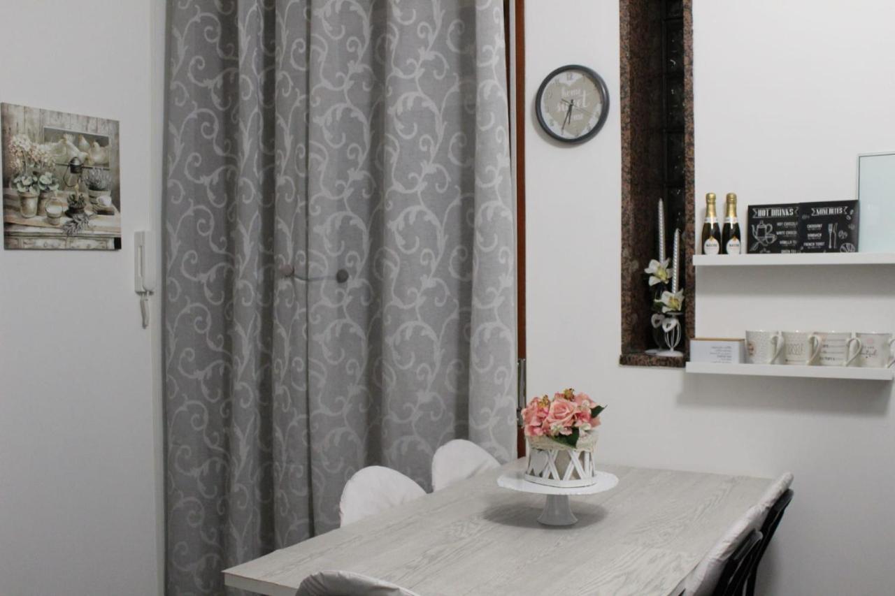Chez Les Soeurs Apartment Помпей Екстериор снимка
